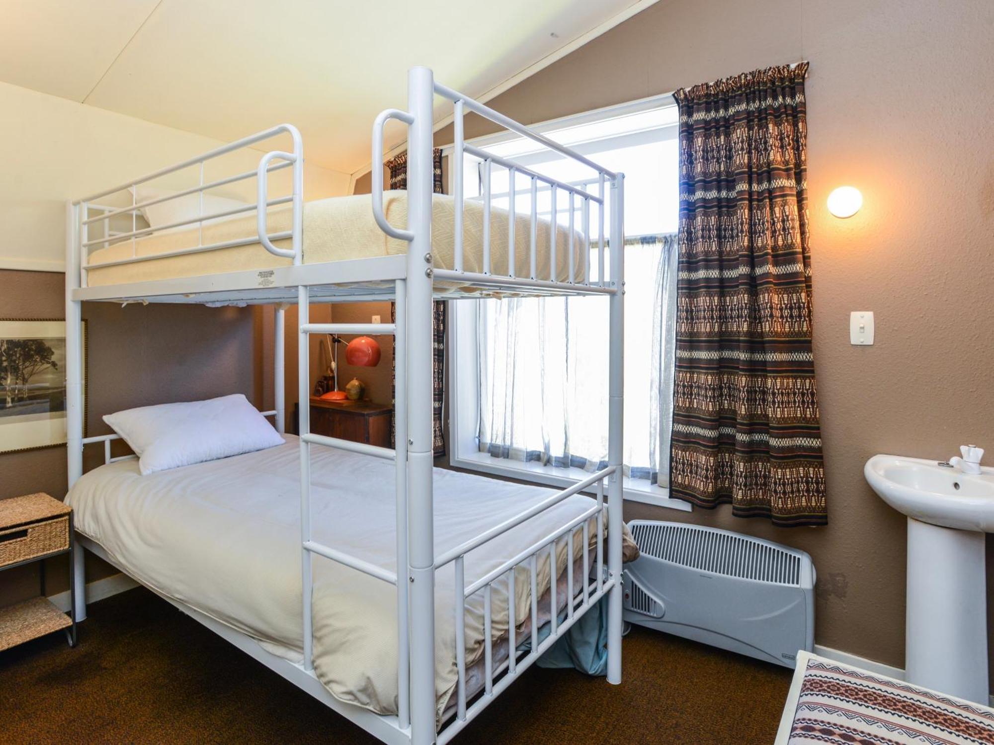 Jacaranda Lodge - Napier Hill Holiday Home Extérieur photo